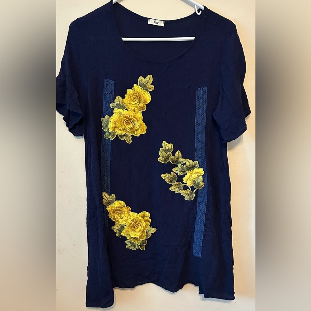 Women's‎ EGY tunic Navy  W/Yellow 3D Roses Embroidered Size Medium